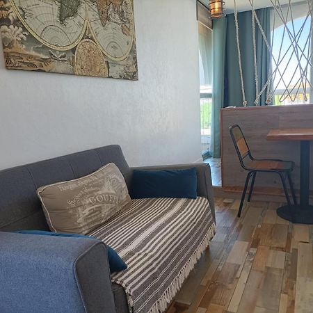 Le Semaphore - Studio Climatise, Grande Terrasse Vue Mer - Parking, Wifi Ла-Гранд-Мот Экстерьер фото