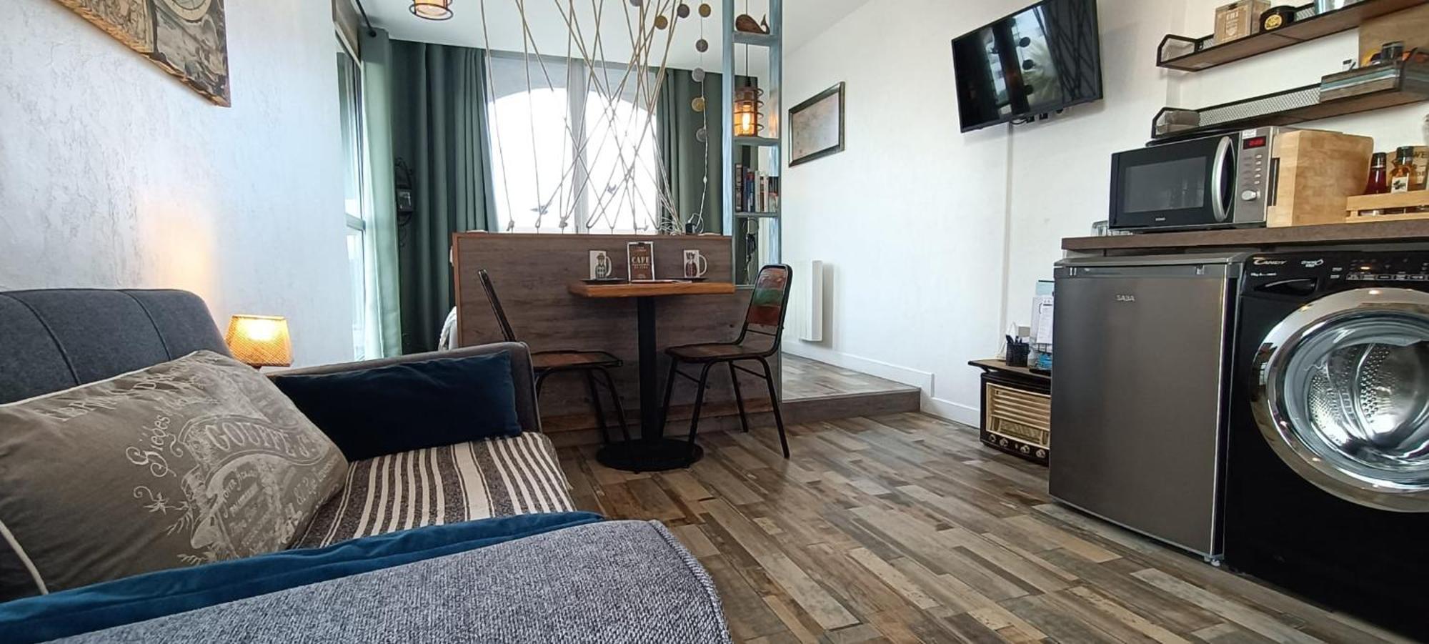 Le Semaphore - Studio Climatise, Grande Terrasse Vue Mer - Parking, Wifi Ла-Гранд-Мот Экстерьер фото